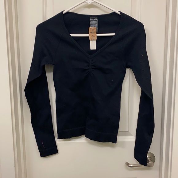 Pink active top - Picture 1 of 2